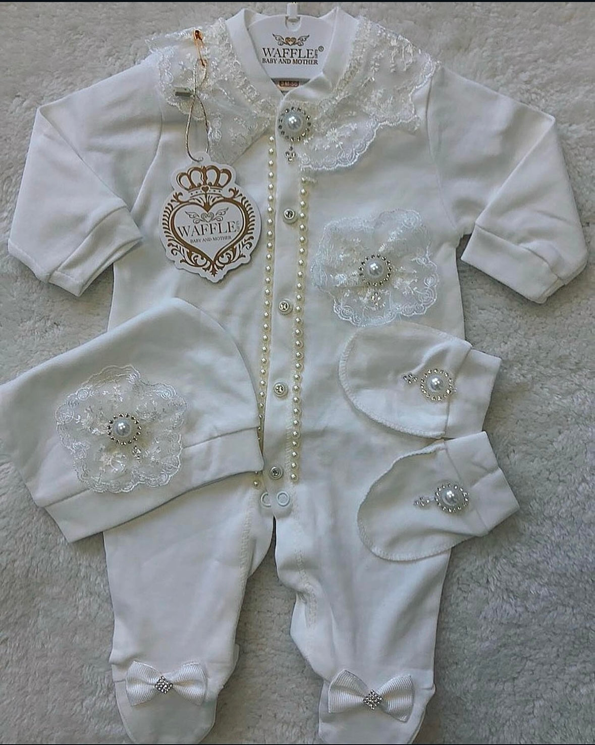 Exclusive Baby Pearl Luxury Girl Set 100 Cotton Sleepsuit Lace Trim