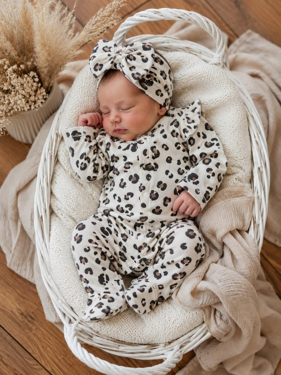 Leopard Luxury Newborn Baby Girl Sleepsuit And Fashion Hat Set Soft Breathable Leopard Print Outfit