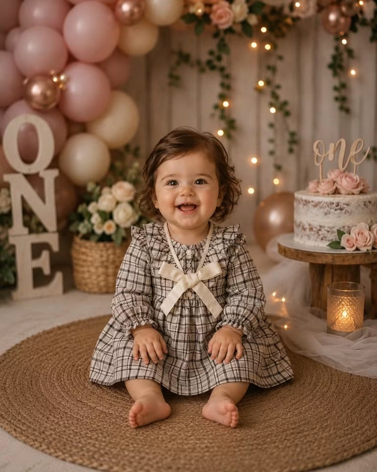 Vestido de Bebé Hecho a Mano Marie-Claire Classics Con Lazo de Algodón
