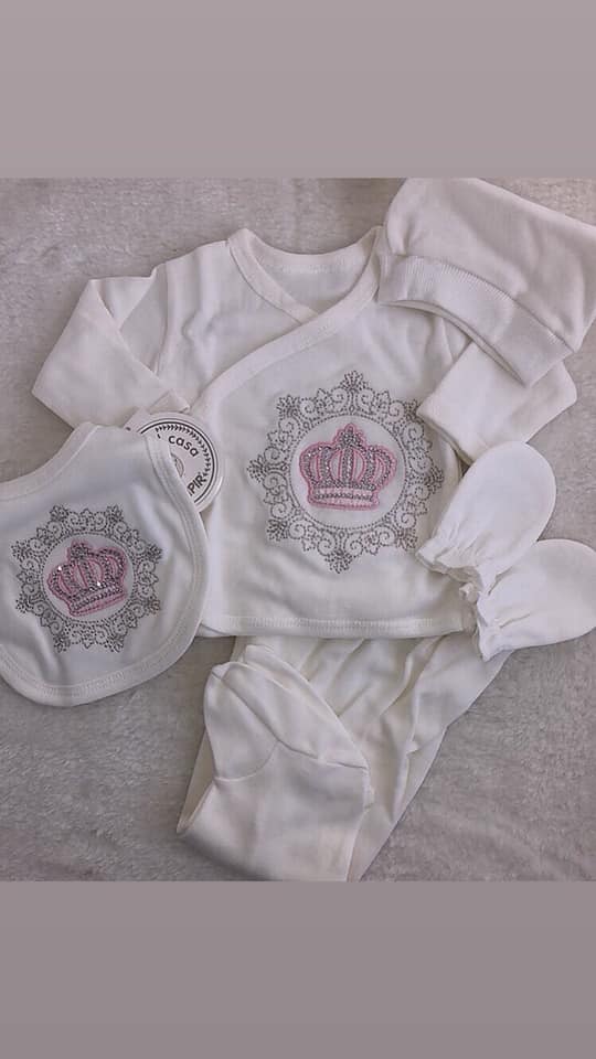 Newborn Luxury Crown Box Gift Set With Pink Or Blue Embroidered Crowns 5 Piece 100 Percent Cotton