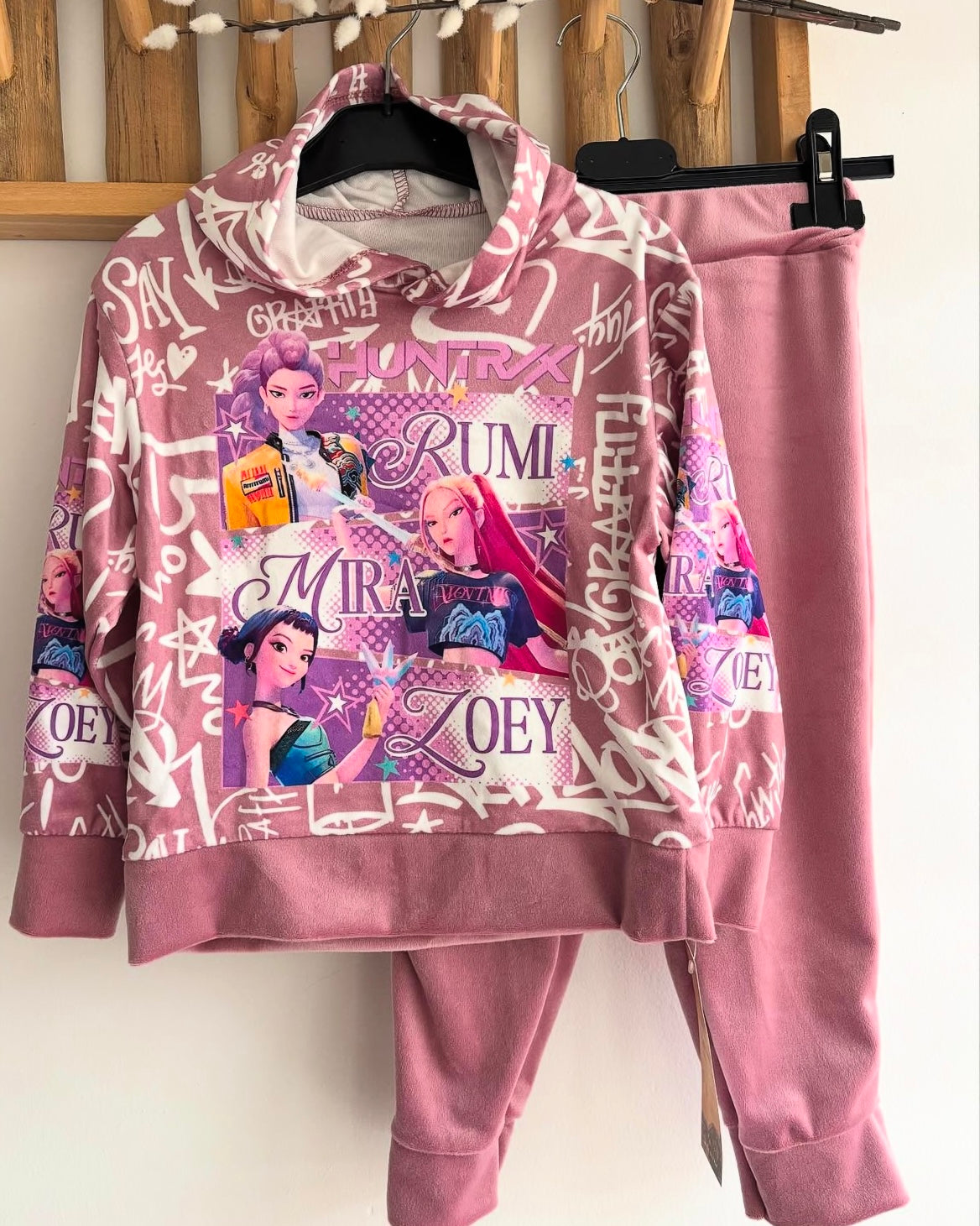 Huntrix Demonhunters Velvet