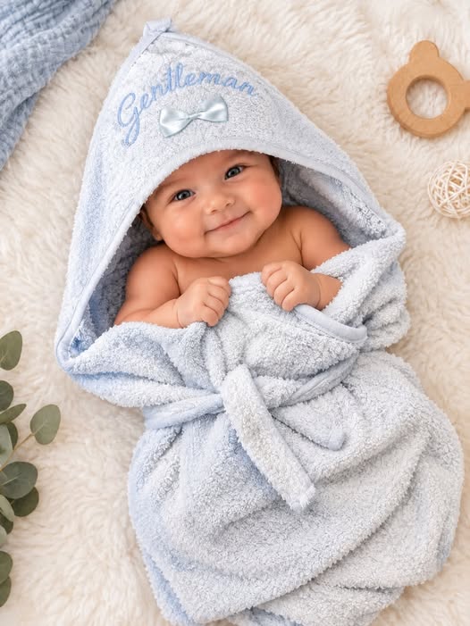 Ręcznik dla niemowląt z kapturem Little Gentleman – Jasnoniebieski
