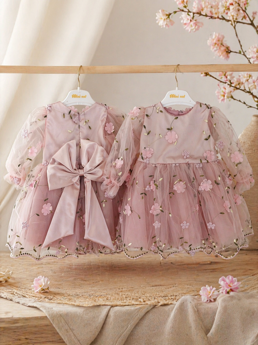 Little Blossom Zachtroze Jurk Met Bloemenapplicaties En Strik