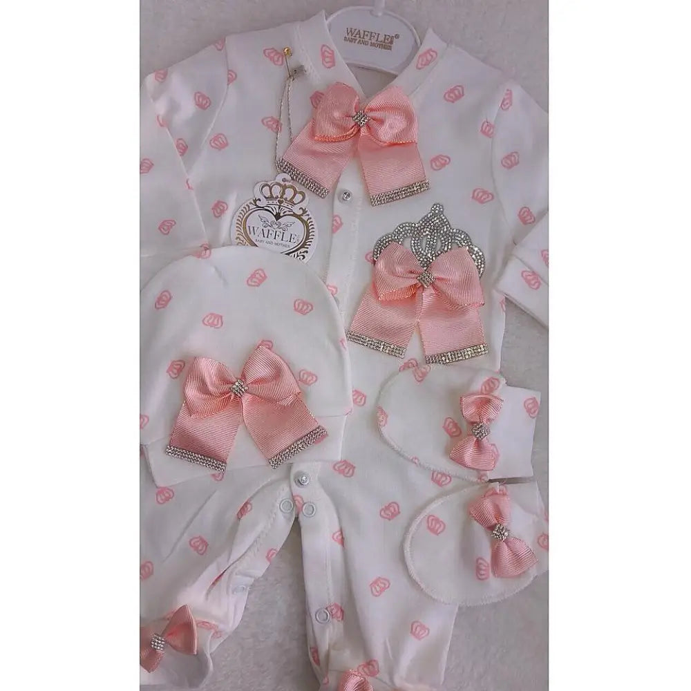 Crown Jewel Exclusive Baby Playsuit Set With Hat And Mittens Salmon - Baby Boxpakje
